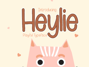 Heylie - Cute Playful Display
